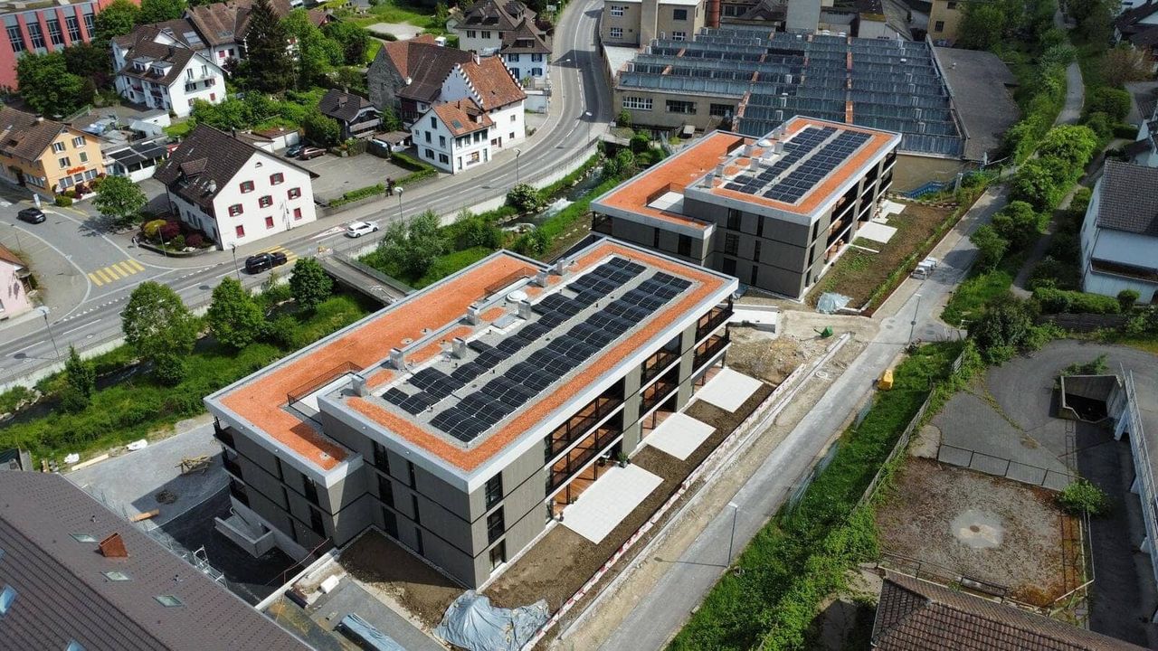 Flachdach & Abdichtung, EKS Group