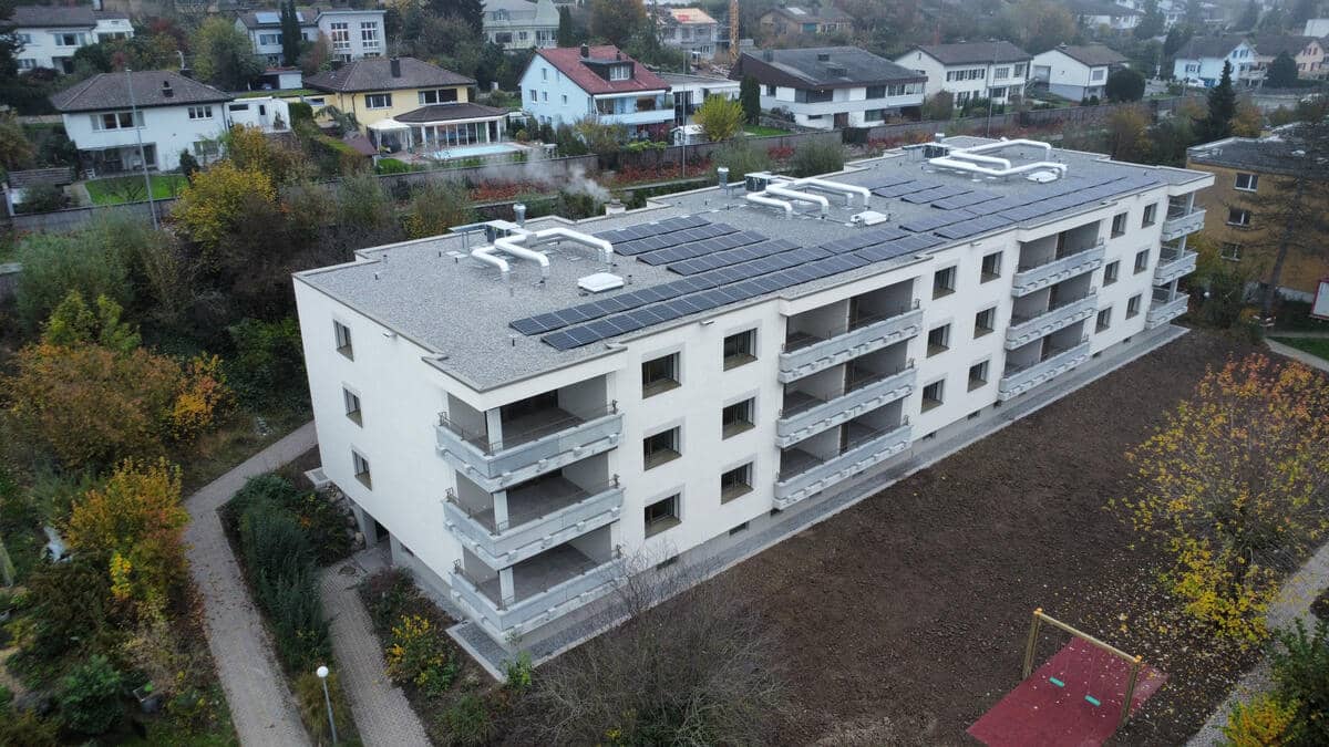 Sanierung Flachdach 3 MFH Widen. Flachdach in Widen, Bild 5
